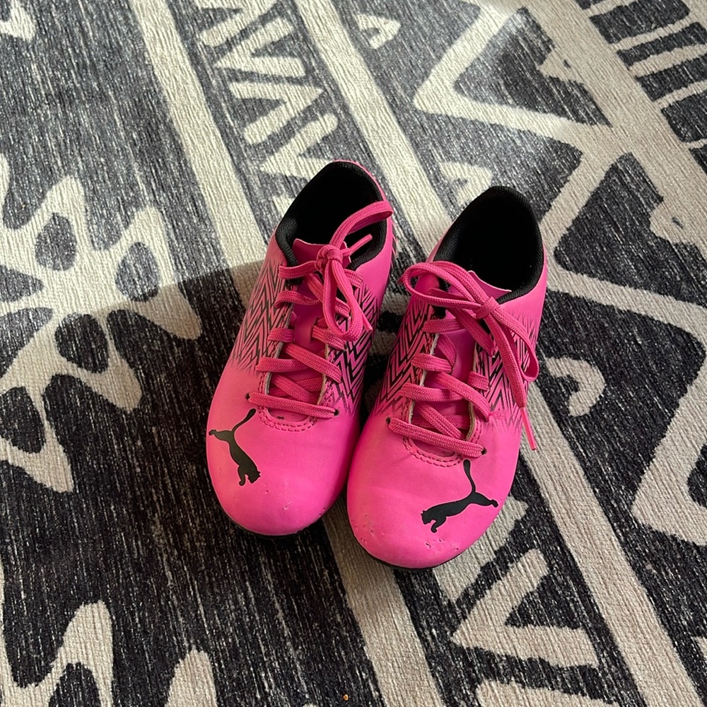 Puma Girls Soccer Cleats size 12